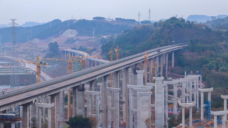 建设中的万州环线高速鹿山互通。受访者供图 华龙网-新重庆客户端发