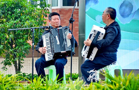 重庆求精中学校友文化节_重庆六中50年校庆活动_重庆求精中学地址