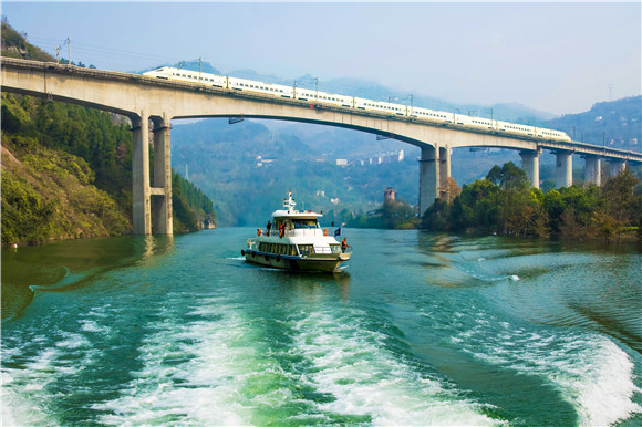 代表委员来了丨市人大代表,丰都县委书记徐世国:真抓实干克难攻坚 促