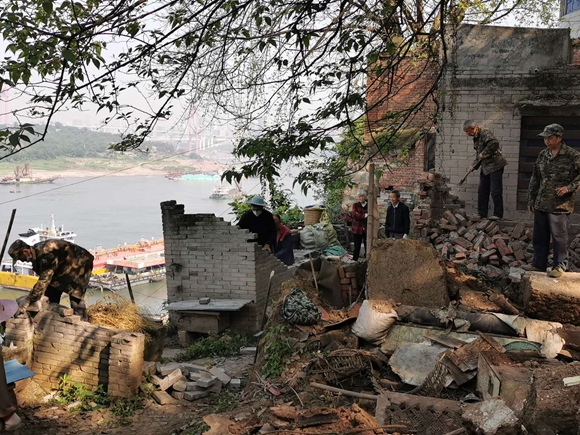 江北铁山坪街道开展环境"大扫除" 为城市"增色美颜"