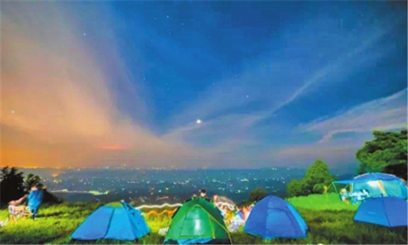 云龟山露营.渝北融媒体中心供图 华龙网发