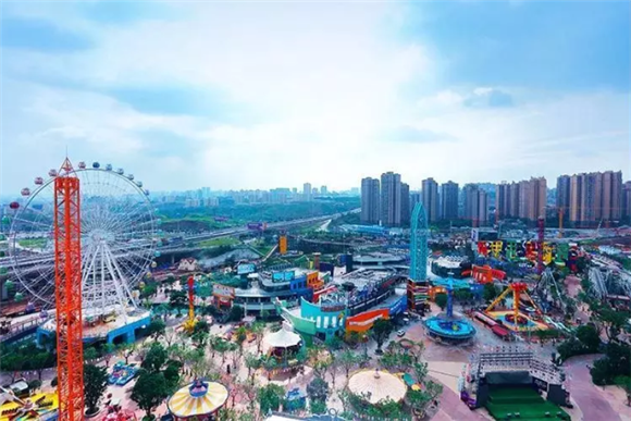 2.绿梦广场站坐629路公交至重庆广告园站.交通:1.