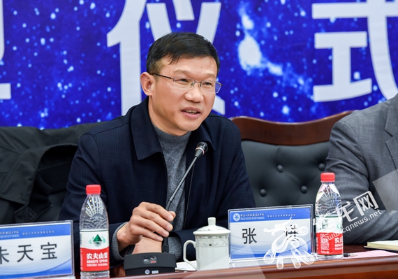 重庆工程职业技术学院校长张进介绍学校情况 重庆工程职业技术学院供